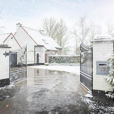 No Tempo Villa Knesselare Luaran gambar